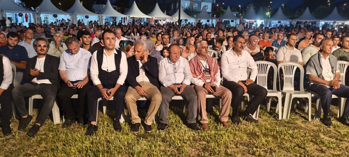 Sakarya'nın kültürel mirasını ve sanatsal zenginliğini ön plana çıkaran 2. Kültür Sanat Festivali, Sakarya Büyükşehir Belediyesi'nin ev sahipliğinde Millet Bahçesi'nde büyük bir coşkuyla başladı. 18-29 Ağustos tarihleri arası