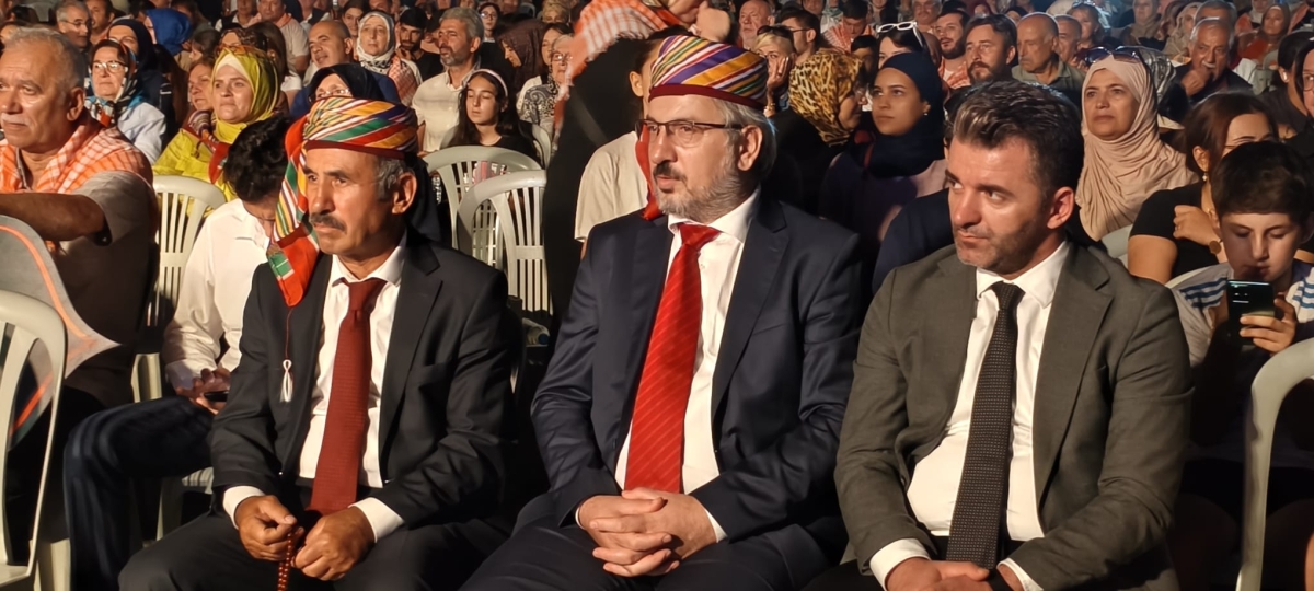 Sakarya'nın kültürel mirasını ve sanatsal zenginliğini ön plana çıkaran 2. Kültür Sanat Festivali, Sakarya Büyükşehir Belediyesi'nin ev sahipliğinde Millet Bahçesi'nde büyük bir coşkuyla başladı. 18-29 Ağustos tarihleri arası