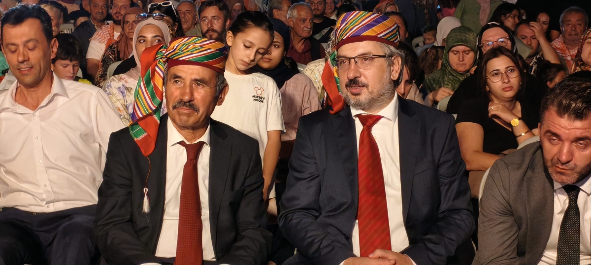 Sakarya'nın kültürel mirasını ve sanatsal zenginliğini ön plana çıkaran 2. Kültür Sanat Festivali, Sakarya Büyükşehir Belediyesi'nin ev sahipliğinde Millet Bahçesi'nde büyük bir coşkuyla başladı. 18-29 Ağustos tarihleri arası