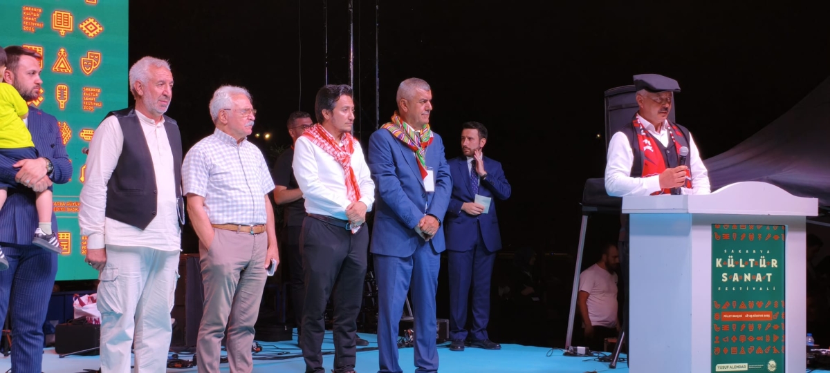 Sakarya'nın kültürel mirasını ve sanatsal zenginliğini ön plana çıkaran 2. Kültür Sanat Festivali, Sakarya Büyükşehir Belediyesi'nin ev sahipliğinde Millet Bahçesi'nde büyük bir coşkuyla başladı. 18-29 Ağustos tarihleri arası