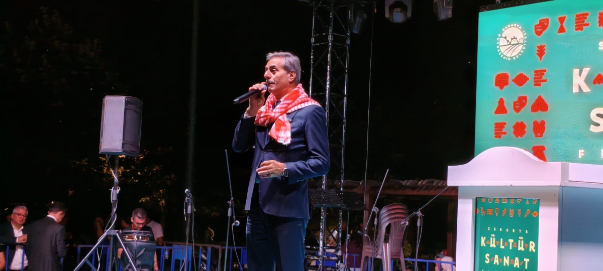 Sakarya'nın kültürel mirasını ve sanatsal zenginliğini ön plana çıkaran 2. Kültür Sanat Festivali, Sakarya Büyükşehir Belediyesi'nin ev sahipliğinde Millet Bahçesi'nde büyük bir coşkuyla başladı. 18-29 Ağustos tarihleri arası