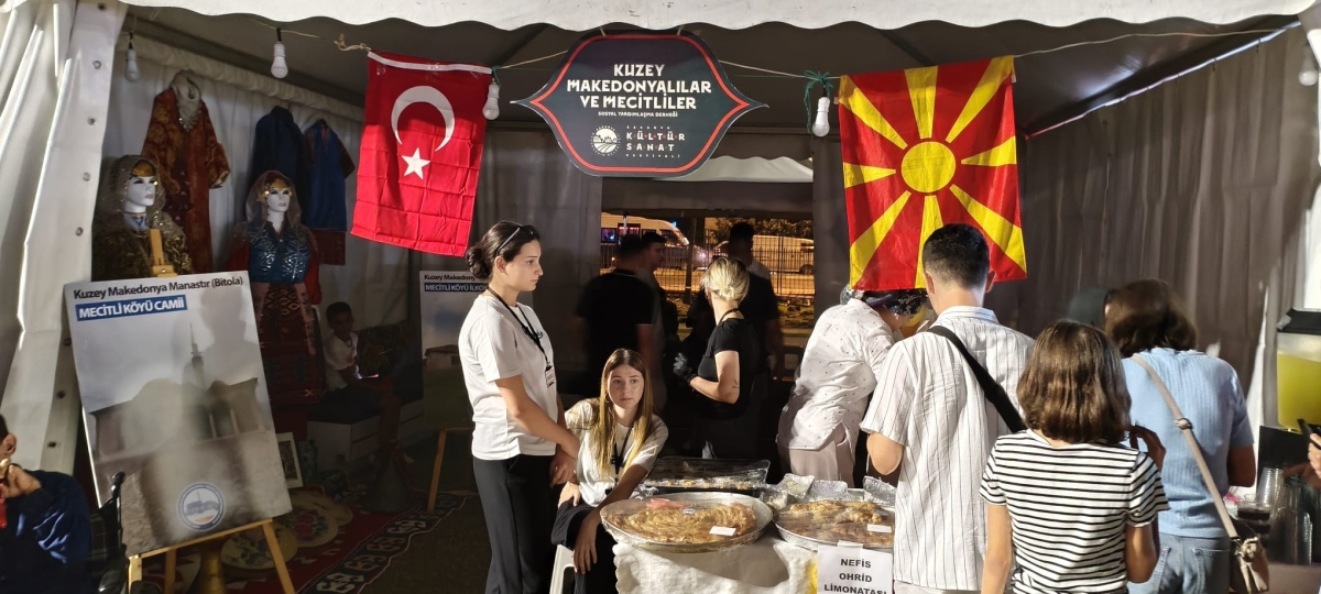 Sakarya'nın kültürel mirasını ve sanatsal zenginliğini ön plana çıkaran 2. Kültür Sanat Festivali, Sakarya Büyükşehir Belediyesi'nin ev sahipliğinde Millet Bahçesi'nde büyük bir coşkuyla başladı. 18-29 Ağustos tarihleri arası