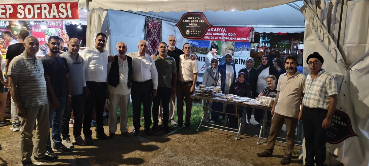 Sakarya'nın kültürel mirasını ve sanatsal zenginliğini ön plana çıkaran 2. Kültür Sanat Festivali, Sakarya Büyükşehir Belediyesi'nin ev sahipliğinde Millet Bahçesi'nde büyük bir coşkuyla başladı. 18-29 Ağustos tarihleri arası
