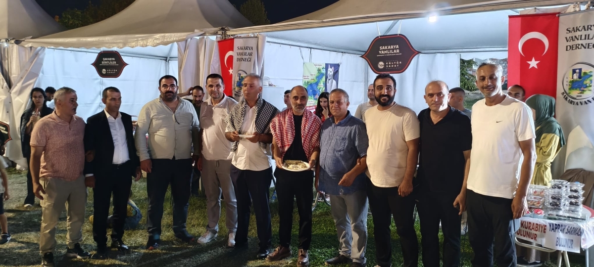 Sakarya'nın kültürel mirasını ve sanatsal zenginliğini ön plana çıkaran 2. Kültür Sanat Festivali, Sakarya Büyükşehir Belediyesi'nin ev sahipliğinde Millet Bahçesi'nde büyük bir coşkuyla başladı. 18-29 Ağustos tarihleri arası