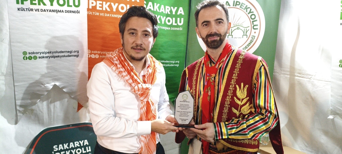 Sakarya'nın kültürel mirasını ve sanatsal zenginliğini ön plana çıkaran 2. Kültür Sanat Festivali, Sakarya Büyükşehir Belediyesi'nin ev sahipliğinde Millet Bahçesi'nde büyük bir coşkuyla başladı. 18-29 Ağustos tarihleri arası