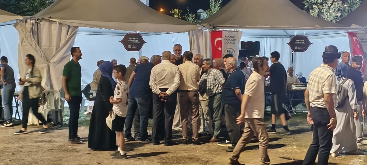 Sakarya'nın kültürel mirasını ve sanatsal zenginliğini ön plana çıkaran 2. Kültür Sanat Festivali, Sakarya Büyükşehir Belediyesi'nin ev sahipliğinde Millet Bahçesi'nde büyük bir coşkuyla başladı. 18-29 Ağustos tarihleri arası