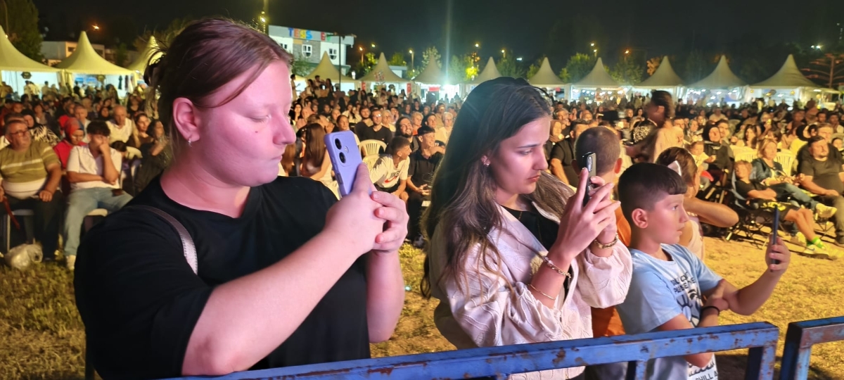 Sakarya'nın kültürel mirasını ve sanatsal zenginliğini ön plana çıkaran 2. Kültür Sanat Festivali, Sakarya Büyükşehir Belediyesi'nin ev sahipliğinde Millet Bahçesi'nde büyük bir coşkuyla başladı. 18-29 Ağustos tarihleri arası