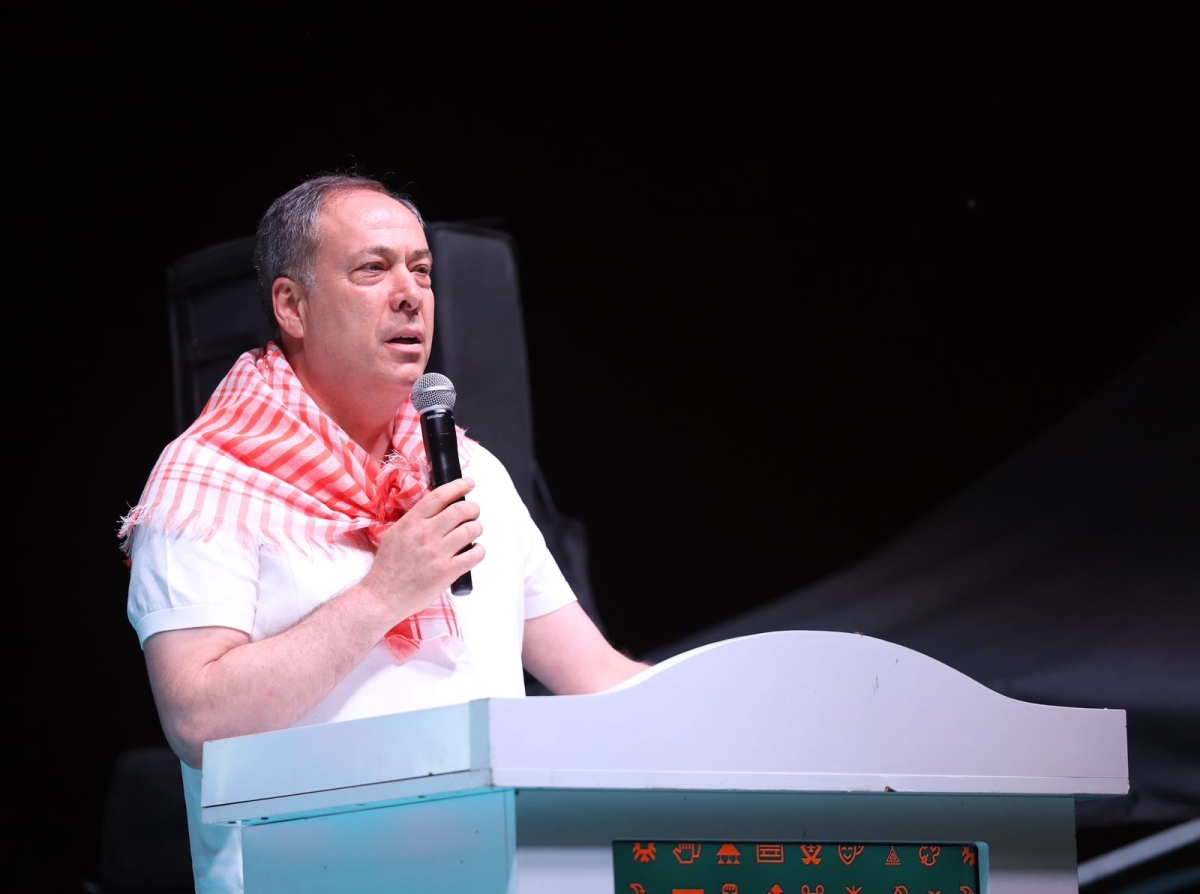 Sakarya'nın kültürel mirasını ve sanatsal zenginliğini ön plana çıkaran 2. Kültür Sanat Festivali, Sakarya Büyükşehir Belediyesi'nin ev sahipliğinde Millet Bahçesi'nde büyük bir coşkuyla başladı. 18-29 Ağustos tarihleri arası