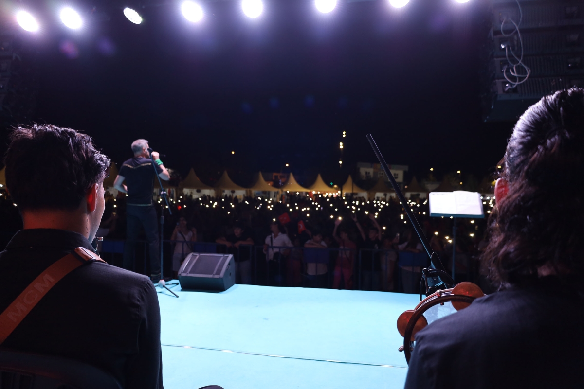 Sakarya'nın kültürel mirasını ve sanatsal zenginliğini ön plana çıkaran 2. Kültür Sanat Festivali, Sakarya Büyükşehir Belediyesi'nin ev sahipliğinde Millet Bahçesi'nde büyük bir coşkuyla başladı. 18-29 Ağustos tarihleri arası