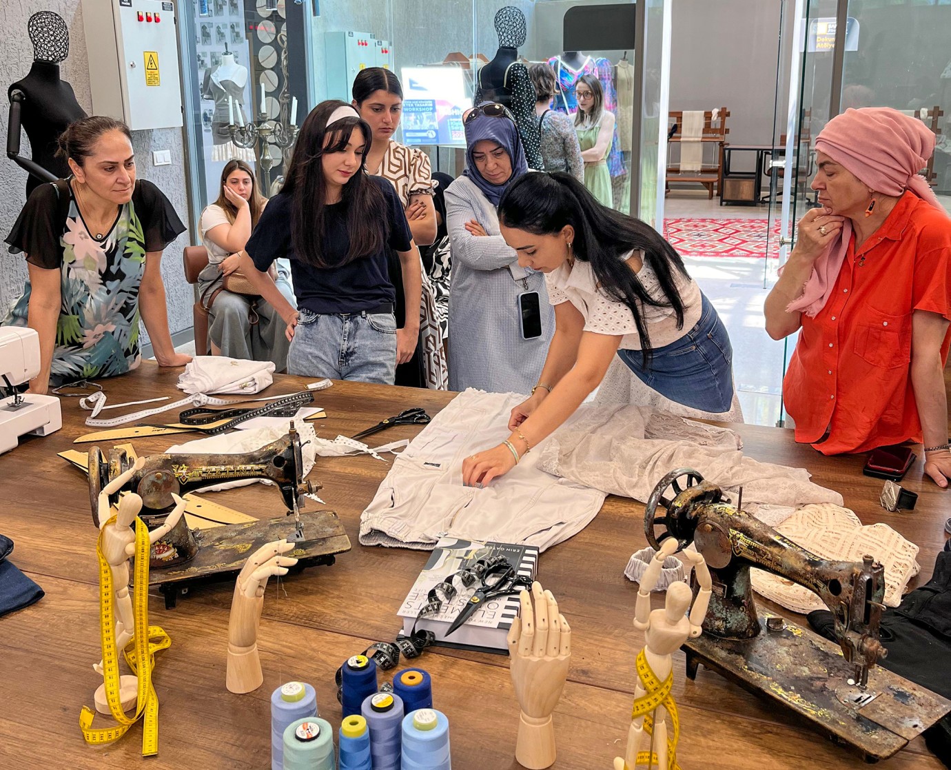 SUBÜ’lü akademisyenden  Sürdürülebilir moda odaklı koleksiyon ve atölye