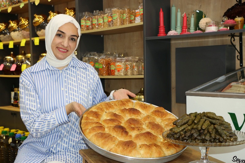Merve Vatan İşyerinin Tanıtım Mankenliğini Yaptı; Merve Vatan Şarküteri 'TOPRAĞIMIZDAN SOFRANIZA' Doğadan Doğal Kahvaltı & Et ve Süt Ürünleri Sakarya'da