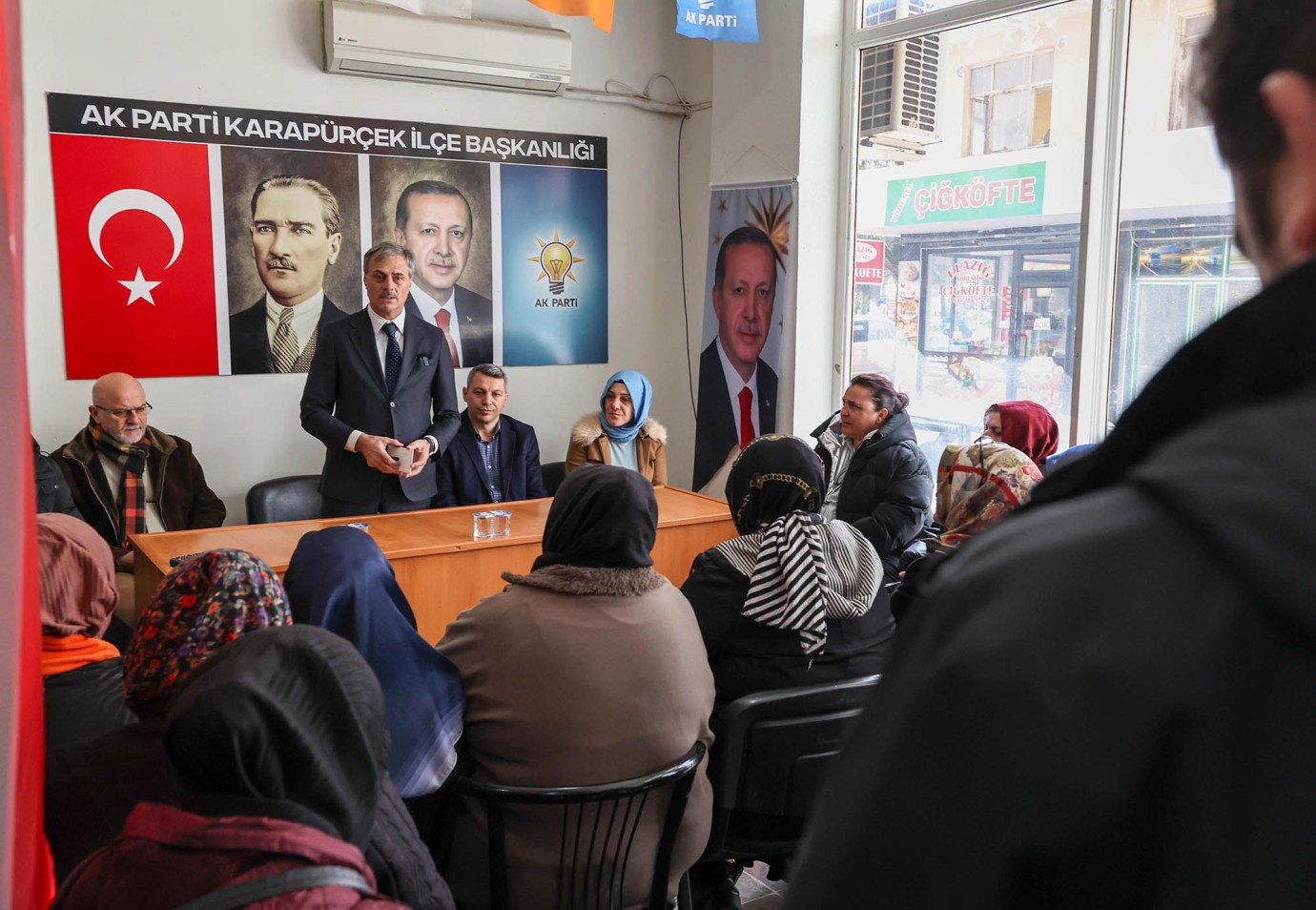 Başkan Alemdar'dan Karapürçek'e Bölgesel Park ve SGM Müjdesi