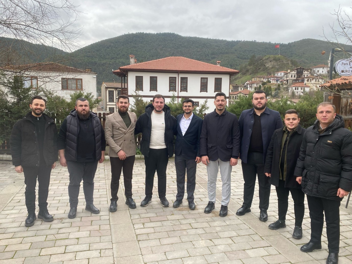 AK Parti Sakarya İl Gençlik Kolları Taraklı'da Yoğun Program Gerçekleştirdi