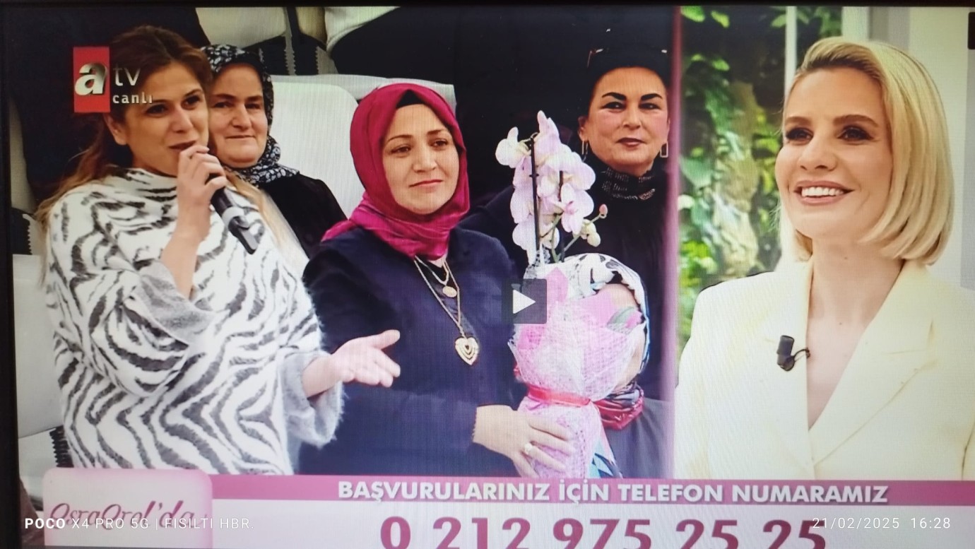Sakarya'dan Esra Erol'a Çiçek Sürprizi!