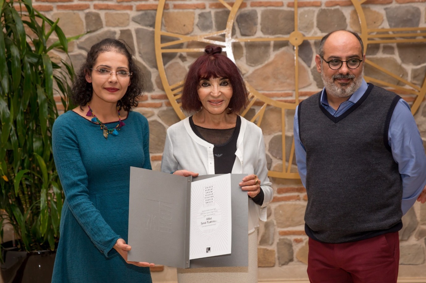 Gülriz Sururi'nin Mirası Müge Saut'a Emanet!