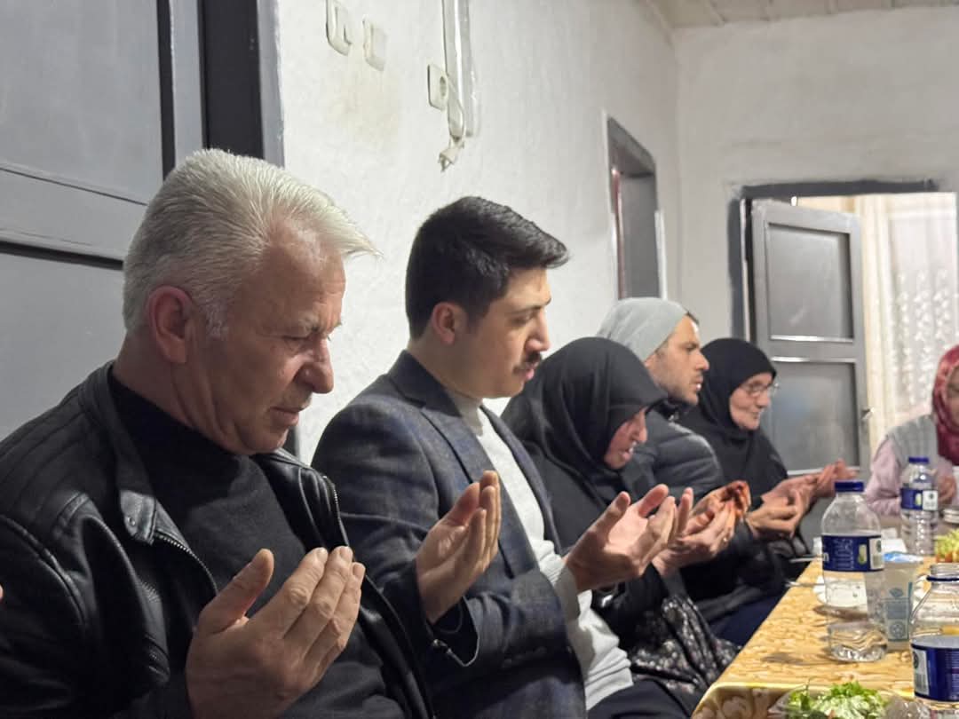 Kaymakam Kahraman'dan Şehit Annesi Refiye Çakır'a İftar Ziyareti