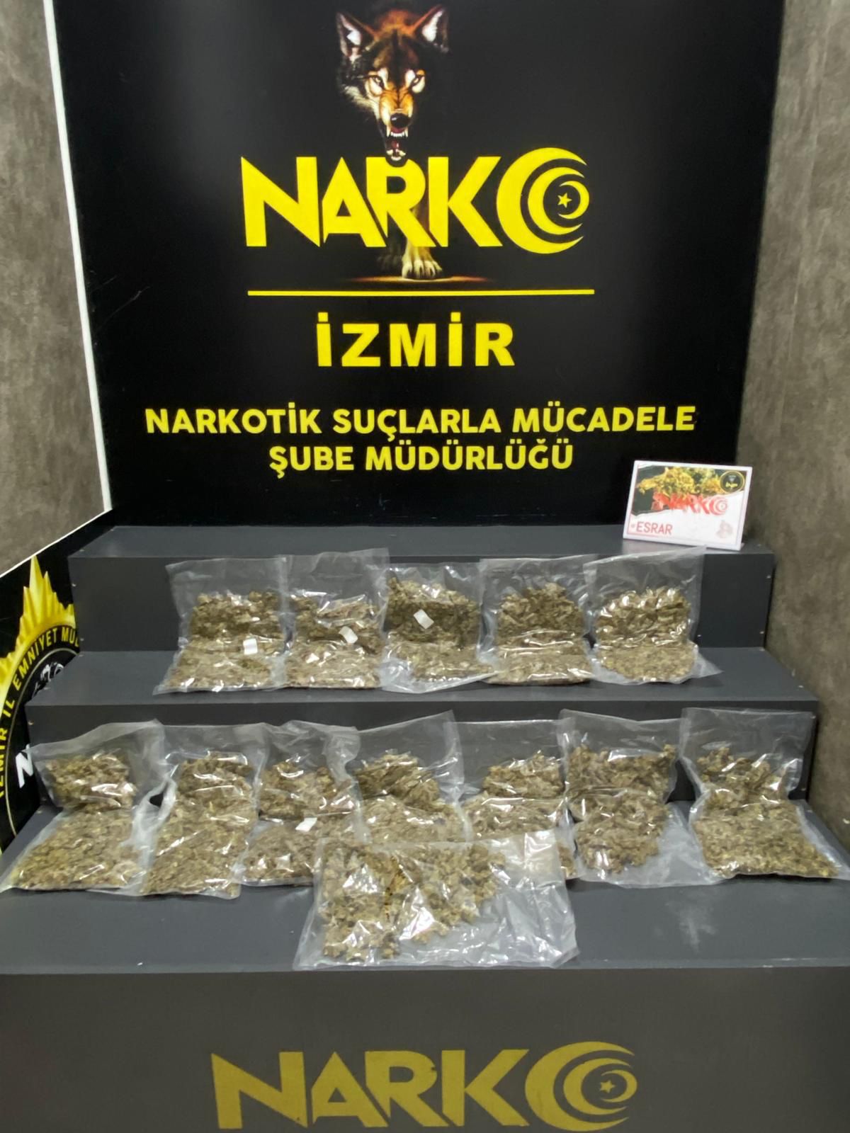 İzmir'de Zehir Tacirlerine Büyük Darbe: 6.7 Kilo Skank Ele Geçirildi