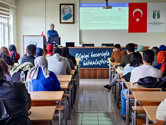 SUBÜ'den Sağlık Bilimleri Öğrencilerine Yoğunlaştırılmış İş Sağlığı ve Güvenliği Eğitimi