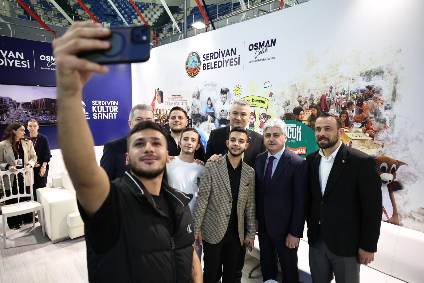 Edebiyatın Kalbi Serdivan'da Attı: Kitap Fuarı Rekor İlgiyle Sona Erdi