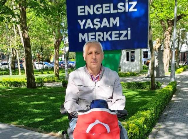 SELİM ÖZEN'DEN ENGELLİLER HAFTASI ÖNCESİ ÇAĞRI: AK PARTİ İL BAŞKANLIKLARI ÖNÜNDE GIYABİ CENAZE NAMAZINA DAVET
