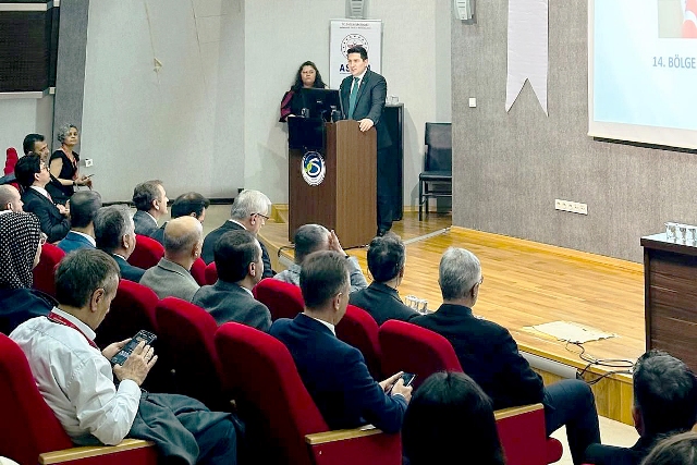 Bölge ASKOM Toplantısı Sakarya'da Yapıldı: Acil Sağlık Hizmetleri Masaya Yatırıldı