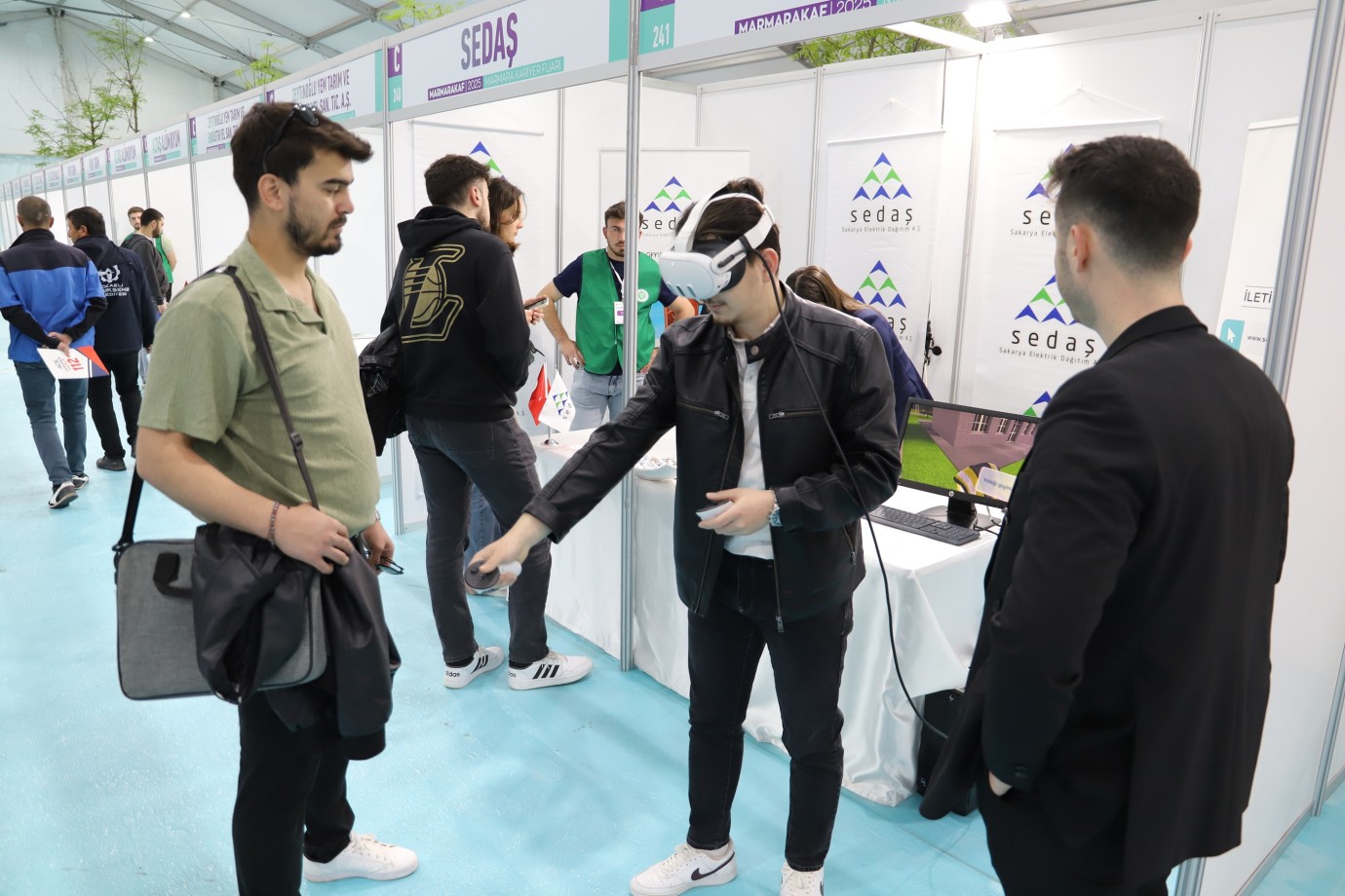 SEDAŞ Standı Marmara Kariyer Fuarı'nda Yoğun İlgi Gördü