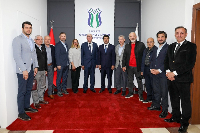 Son Dakika: SUBÜ ve Sakarya Gazeteciler Birliği'nden Önemli İş Birliği Anlaşması!