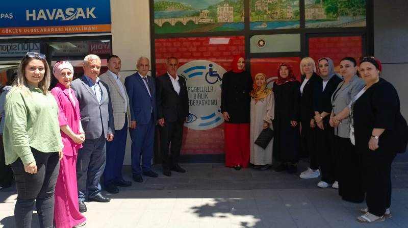 AK Parti Adapazarı İlçe Teşkilatından Engelliler Haftası Ziyareti