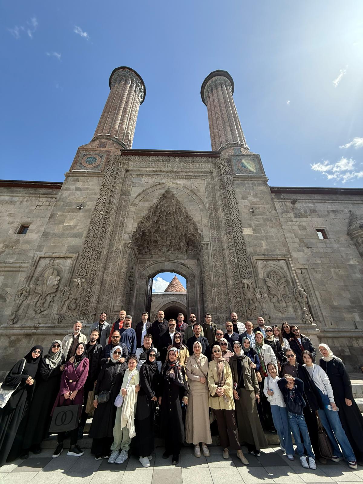 MÜSİAD Sakarya'dan Erzurum'a kültürel çıkarma