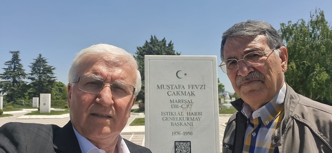 Devlet Büyükleri Mezarlığı'nda Anma: İsmail Ergül ve Selami Genel Rahmetle Andı