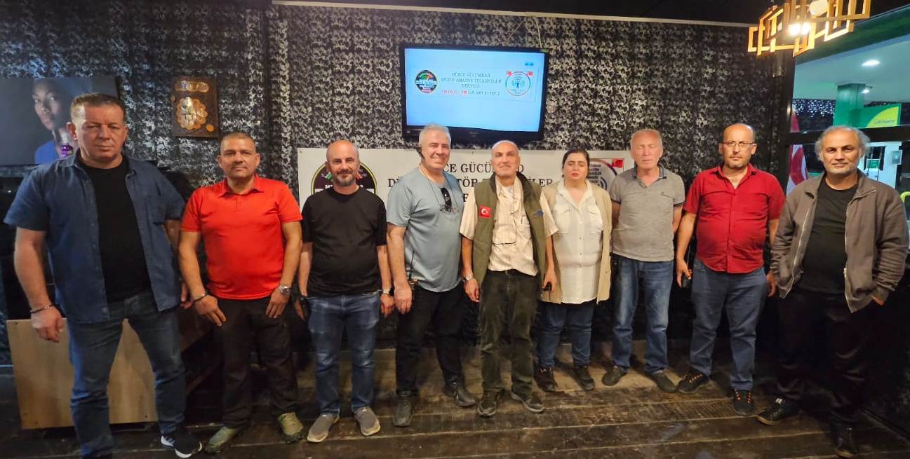 Düzce'de Kızılelma ve Gücumrad Derneklerinden Önemli Buluşma: Amatör Telsizciler Afet Bilincini Masaya Yatırdı!