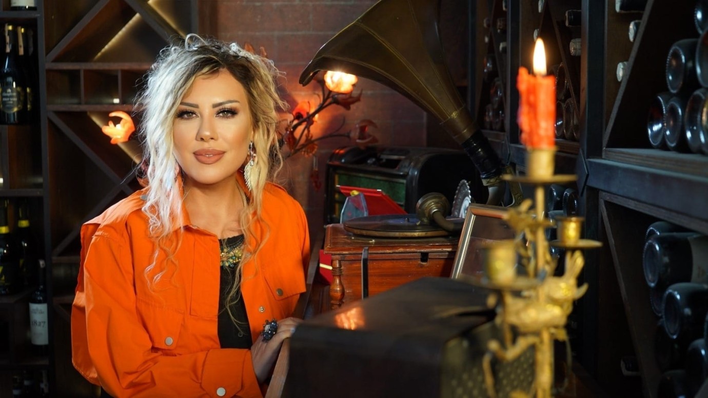 Çok Yönlü Bir Sanat ve Medya İnsanı: Selhan Özdemir'in İlham Veren Hayat Hikayesi!