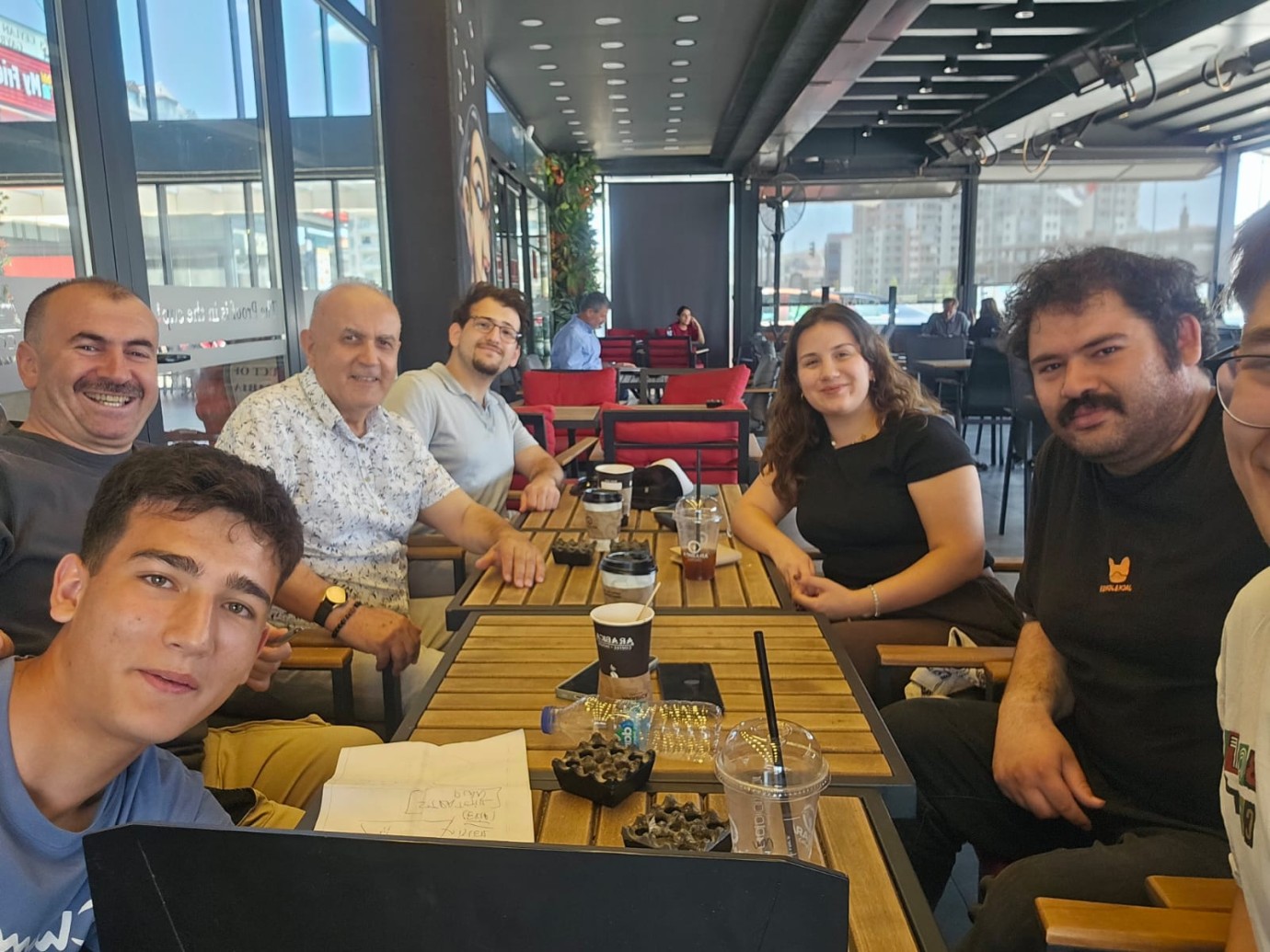 LİSELİ PROJE SAHİPLERİYLE AKADEMİSYENLER ANKARA'DA BULUŞTU: GENÇ BİLİMCİLERDEN GELECEĞE UMUT