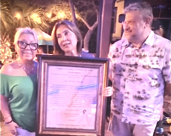 AMERİKA'DA KURULAN NASRETTİN HOCA VAKFI'NDAN ASUMAN DABAK'A 