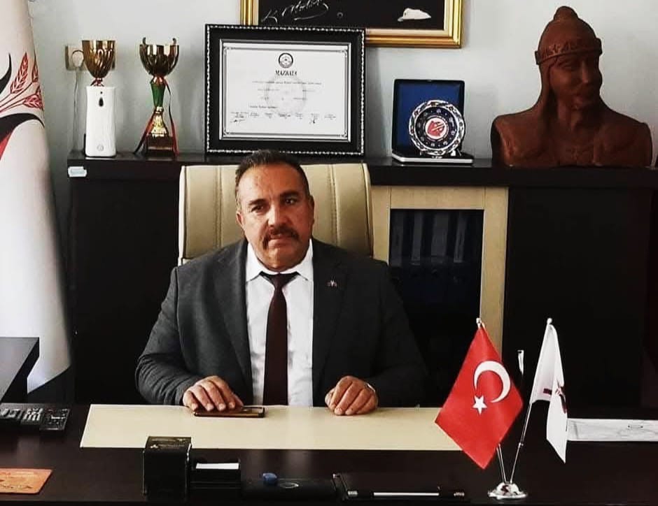 MHP'li Başkan Musa Sarıaslan Trafik Kazasında Hayatını Kaybetti