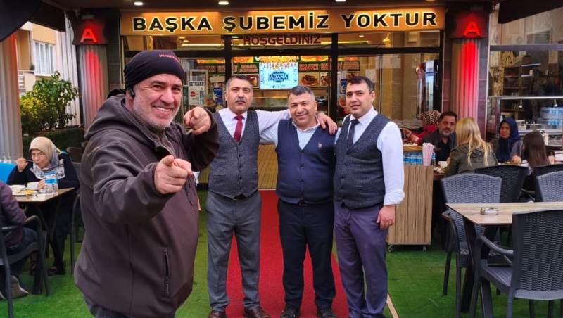 Adana Lezzeti Sakarya'da 22 Yıllık Kalite ve Şok Kampanyalarla Buluştu: Hakkı Usta'da Fiyatlar Dipte!