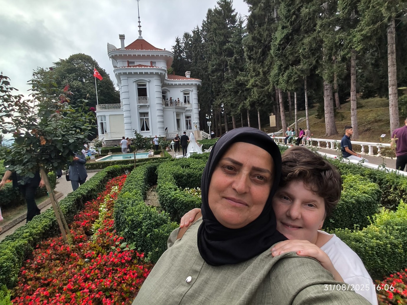 ENGELLERİ AŞAN ANNE, UMUDUN SESİ! 3 ARALIK DÜNYA ENGELLİLER GÜNÜ'NÜN ANLAMI, TÜRKİYE ENGELLİLER PLATFORMU BAŞKANI ASLI KILIÇ'IN MÜCADELESİNDE YENİDEN DOĞUYOR!