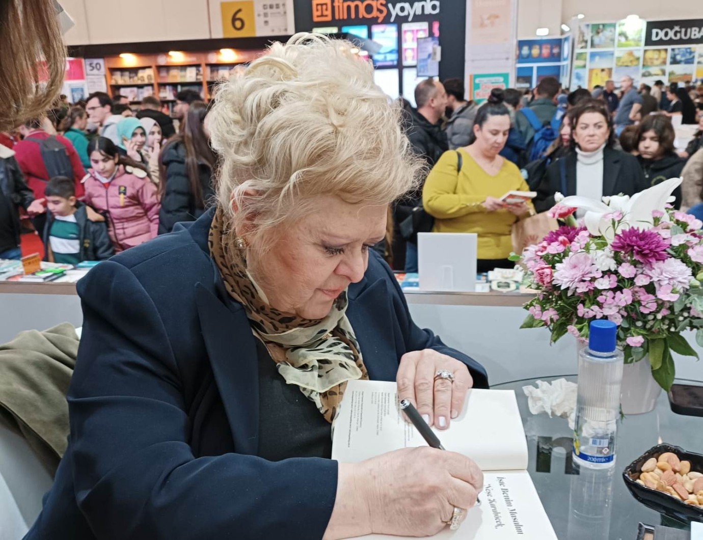 Neşe Karaböcek 50 Yıllık Sırrı 'İşte Benim Masalım'da Açıklıyor!