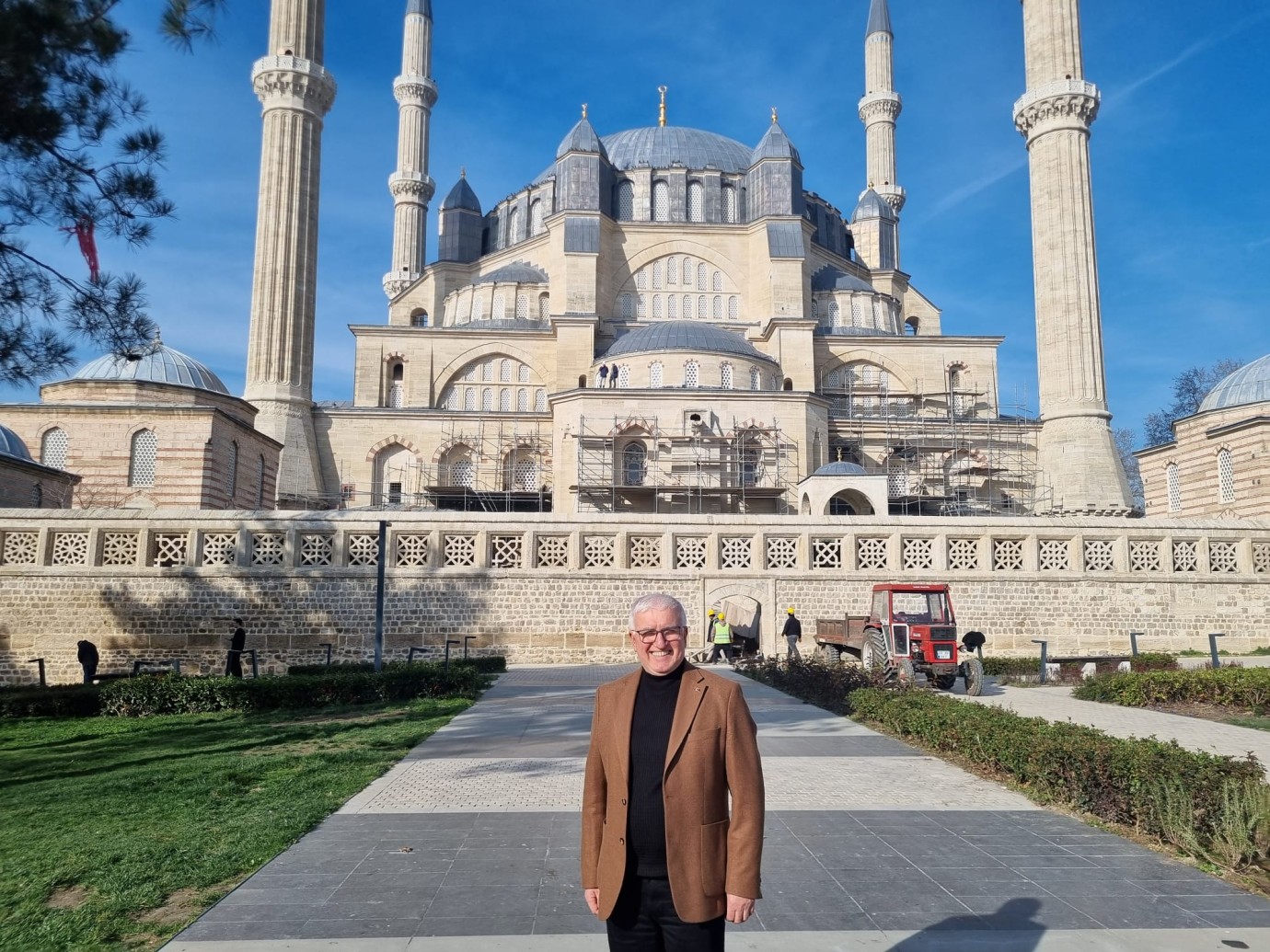 FISILTI HABERLERİ EDİRNE’DE! SİYASETÇİ ARAŞTIRMACI YAZAR İSMAİL ERGÜL’DEN SERHAT ŞEHRİNE ÇIKARMA