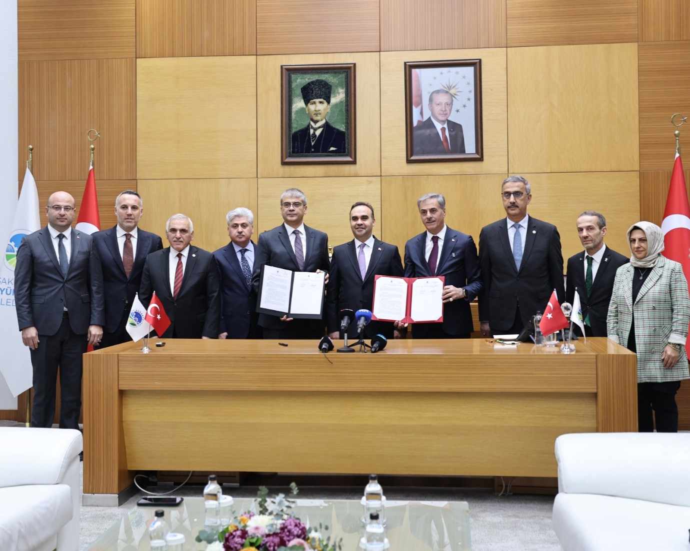 SAKARYA’DA BİLİM DEVRİMİ: BAKAN KACIR’DAN TAM NOT, İMZALAR ATILDI!