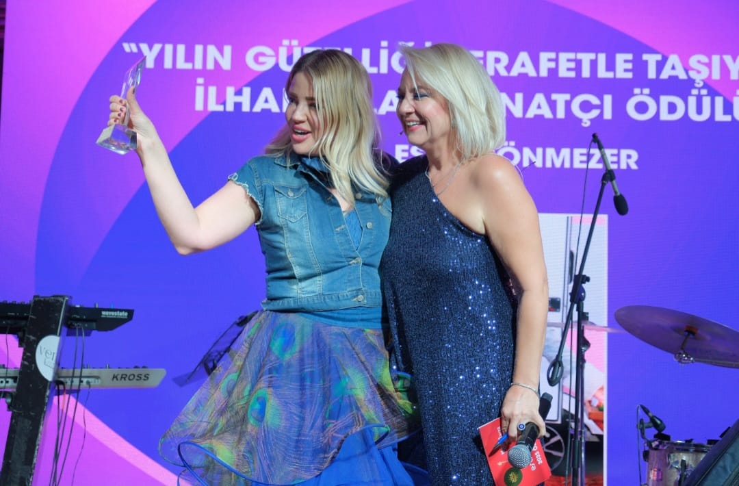 İSTANBUL'DA YILIN EN ŞIK GECESİ: ESTETİK DÜNYASI ‘ESTHETIQUE 2025’TE BULUŞTU!
