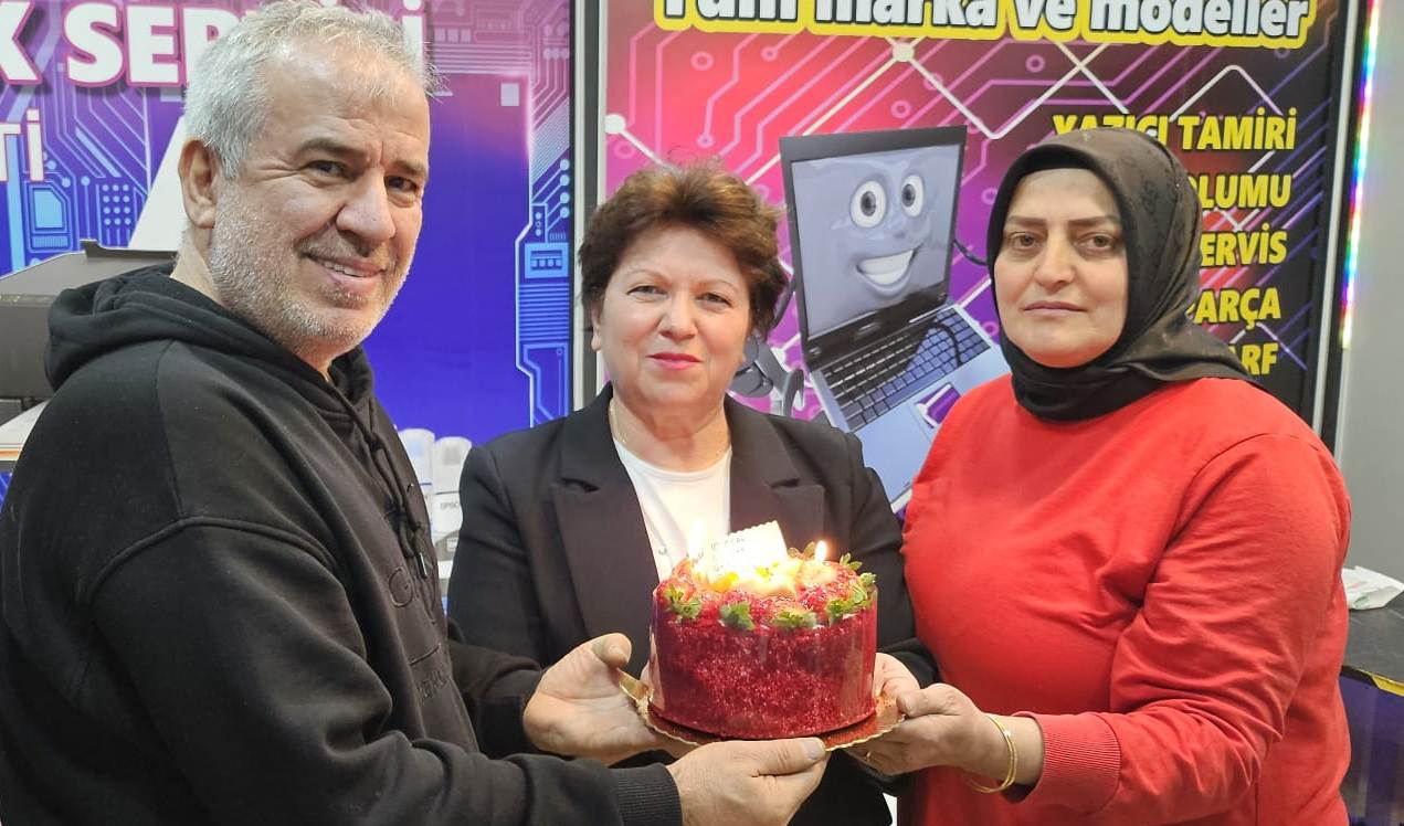 SASÇED BAŞKANI MAHMURE ÇOLAK’TAN BASINA ANLAMLI VEFA: “SİZLER TOPLUMUN SESİ VE VİCDANISINIZ!