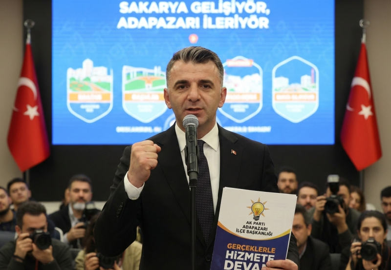 AK Parti Adapazarı İlçe Başkanı Samet Çağlayan 