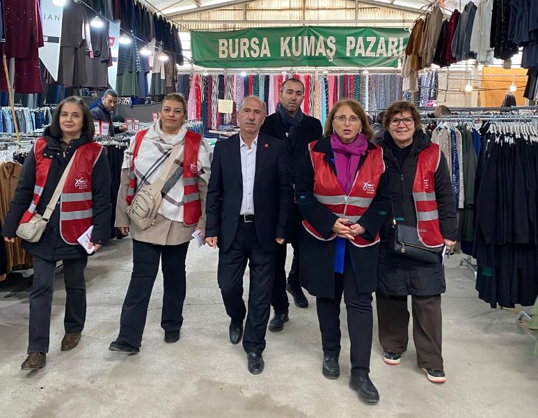 SİYASETİN GÜLEN YÜZÜ VE SAHADAKİ SESİ: AZİZE ÇEROĞLU AKYAZI’DA UMUT OLDU!
