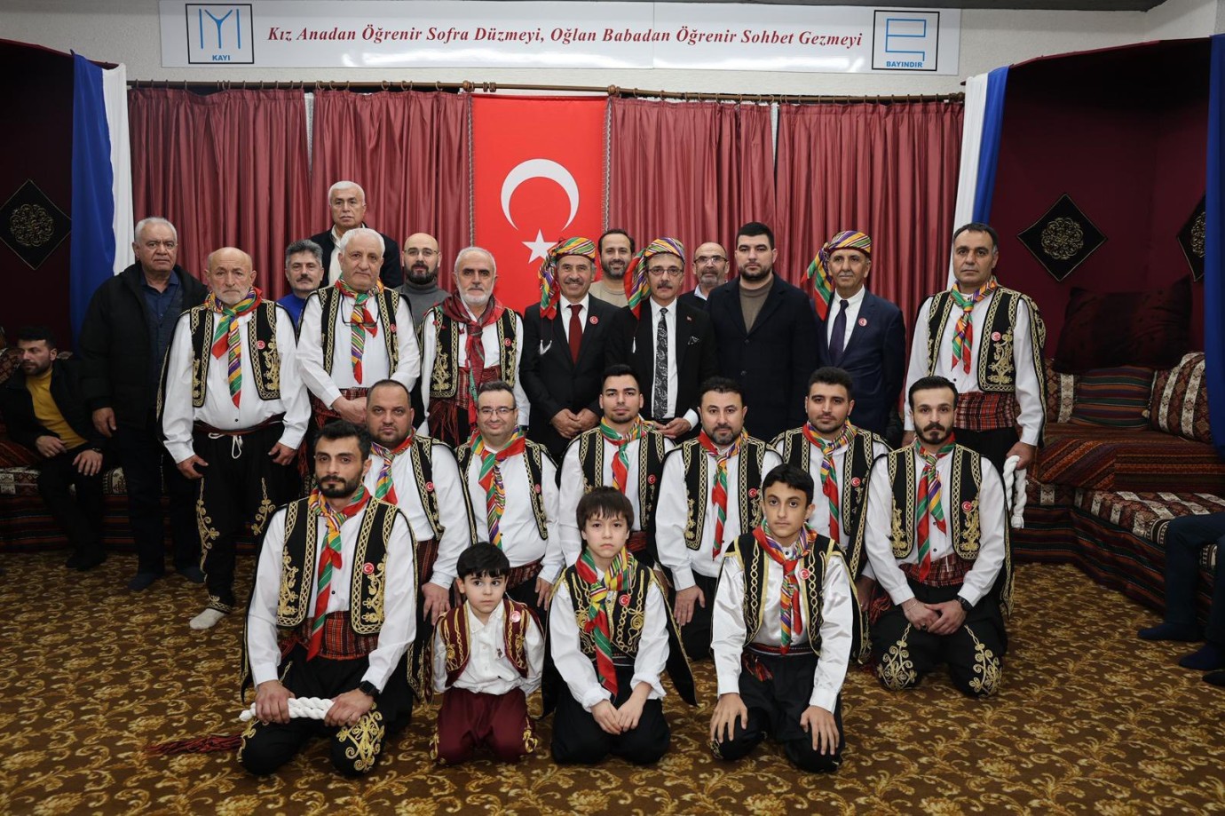 SAKARYA ÇANKIRILILAR DERNEĞİ’NDE TARİHİ GÜN: BAŞKAN ŞENOL DİNÇ’E FAHRİ BAŞAĞALIK MÜHRÜ!