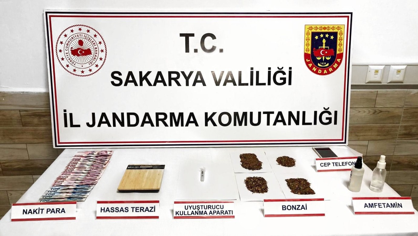 KARASU'DA ZEHİR TACİRİNE JANDARMA DARBESİ: TUTUKLANDI!