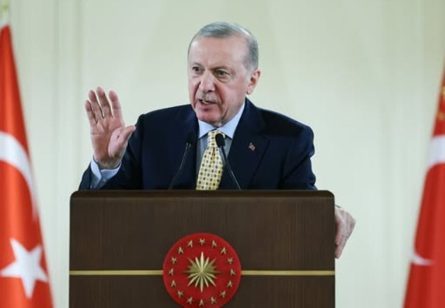 BÜROKRASİDE DEV ROTASYON! Bakan Yardımcıları ve Valiler Değişti