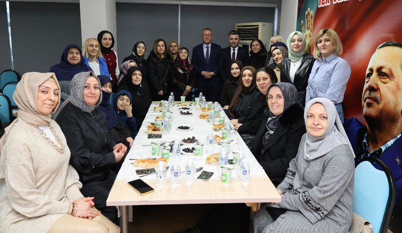 ADAPAZARI’NDA GÖNÜL SOFRASI: AK PARTİ TEŞKİLATI KENETLENDİ!