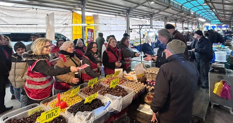 SAKARYA’DA DEĞİŞİMİN ÖNCÜSÜ: AZİZE ÇEROĞLU SAHADA, HALK SANDIĞI BEKLİYOR!