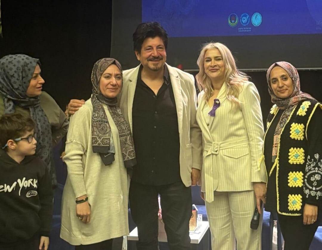DİYARBAKIR’DA KADINLAR GÜNÜ ŞÖLENİ: EKİN AKKAŞ SAHNESİYLE UNUTULMAZ ANLAR YAŞATTI!